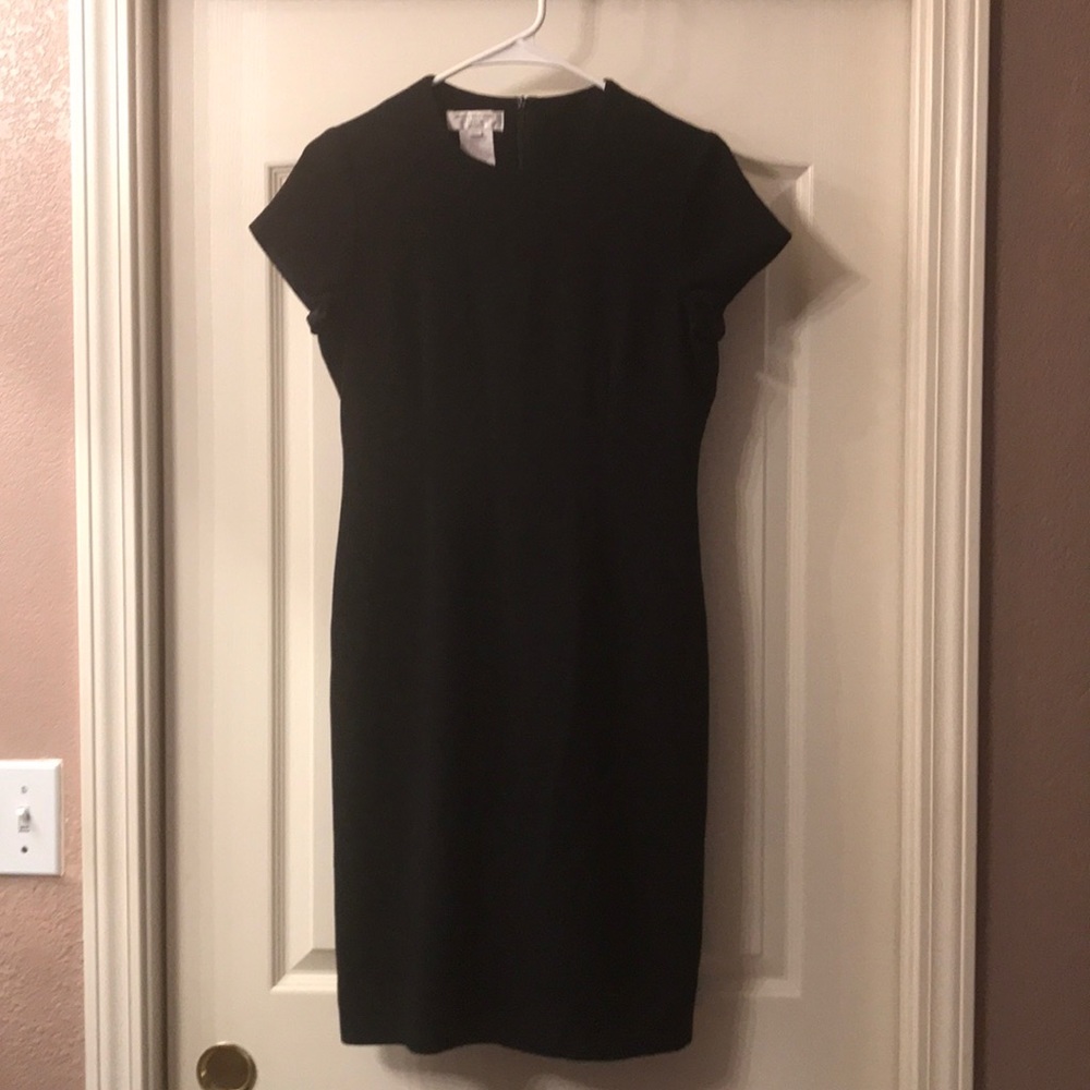 Black short sleeves dress